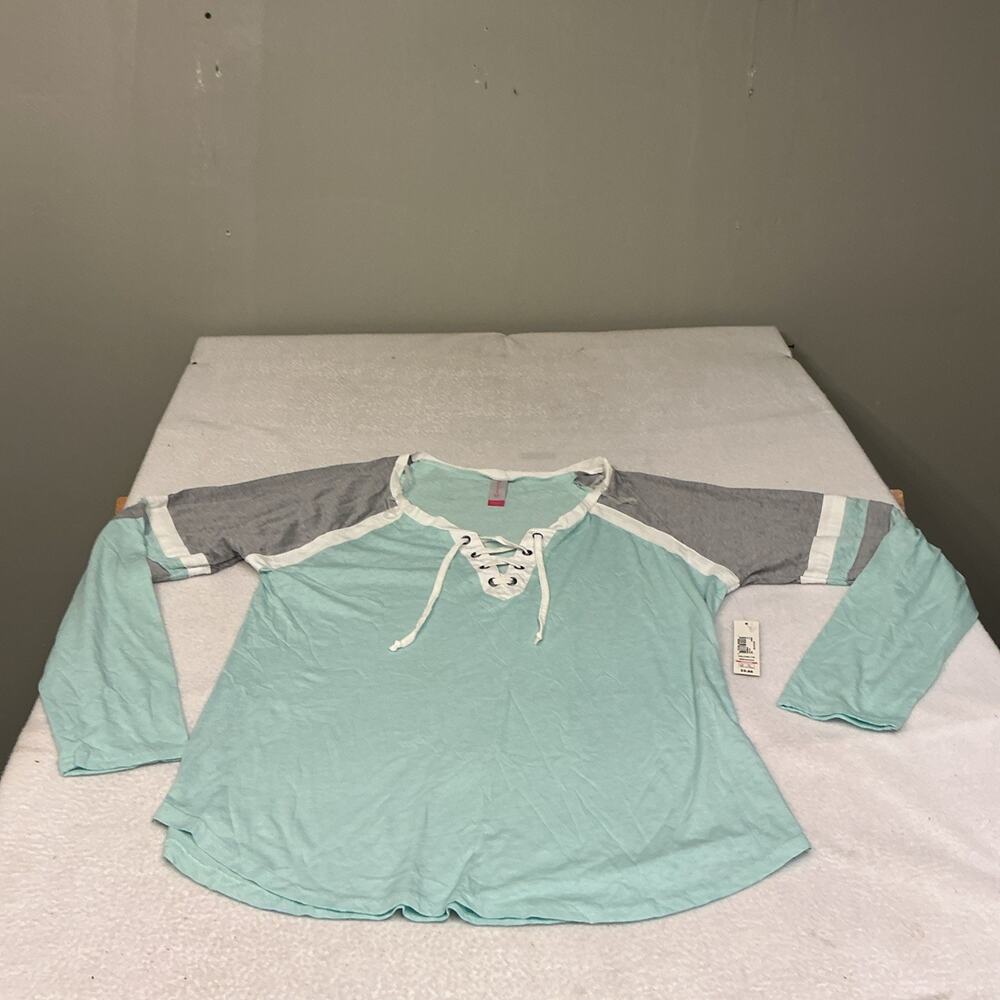 Women’s No Boundaries Lace Up Top Aqua And Gray Sz XXL, NWT, 3574